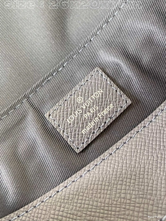 PM LOUIS DISTRICT VUITTON 0818